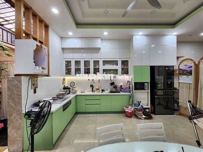 Bán Nhà Khu Tên Lửa Gần Nhà Thờ Phao Lô Dt 5x19. 4 Tấm Giá 13,5 Tỷ