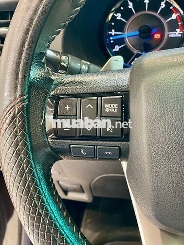Toyota Fortuner 2018 2.7V 4x2 AT - 104999 km
