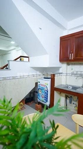 Phòng đầy đủ tiện nghi sát bên Nowzone Quận 1