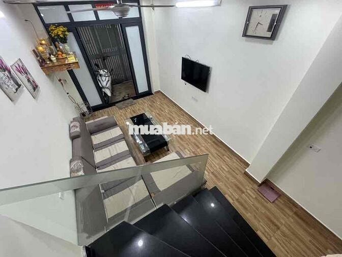 🏡 Bán nhà Âu Cơ – Ngách Đường Hoa, nhà đẹp ở ngay 📐 Diện tích: 42m² |