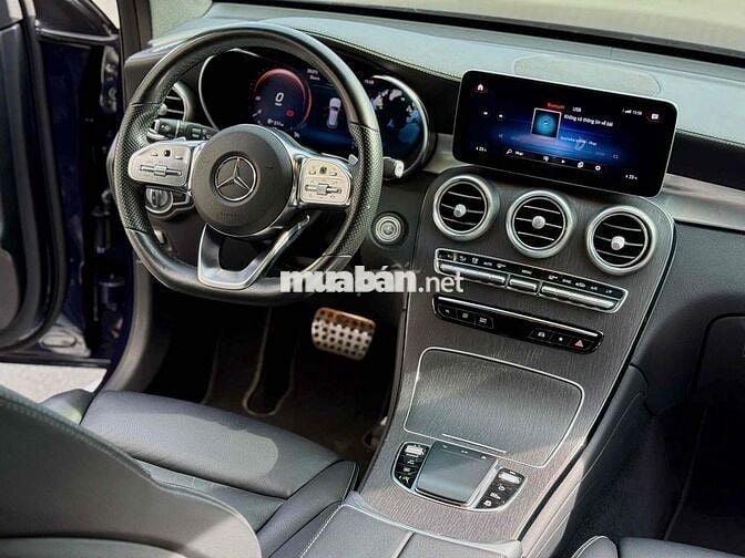 Mercedes Benz GLC 2021 300 4MATIC - 60000 km
