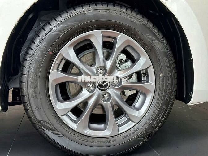 Mazda 2 2025 1.5 AT