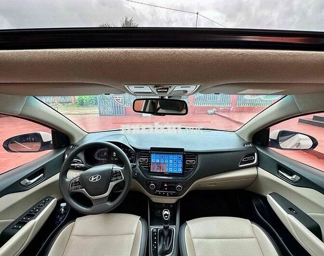 Huyndai Accent bản Full Cửa Nóc 2021 - 38000 km