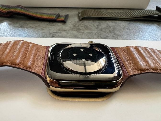 Apple Watch Series 8 GPS, Cellular, 45mm vàng đồng