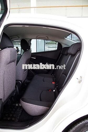 Mazda 2 2025 1.5 AT