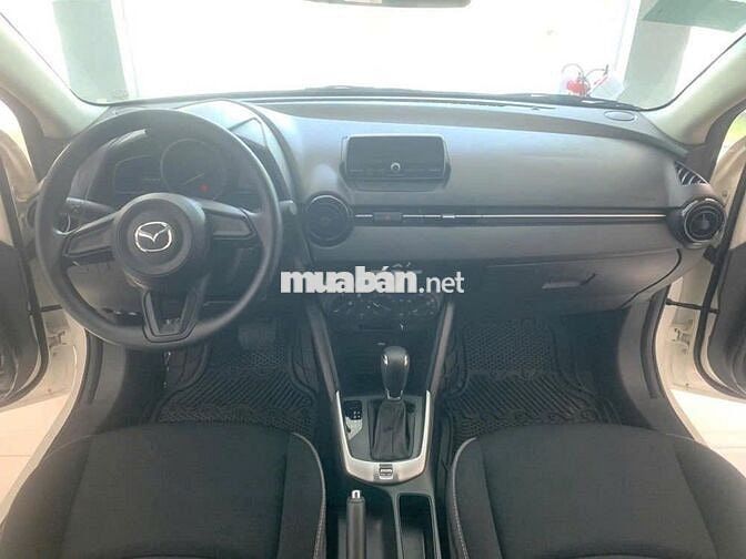 Mazda 2 2025 1.5 AT