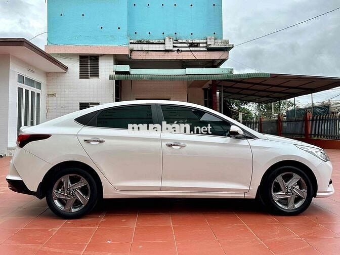 Huyndai Accent bản Full Cửa Nóc 2021 - 38000 km