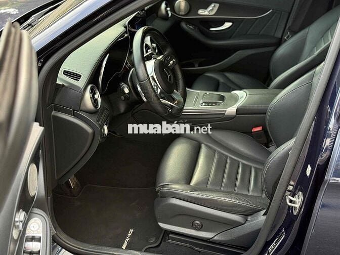Mercedes Benz GLC 2021 300 4MATIC - 60000 km