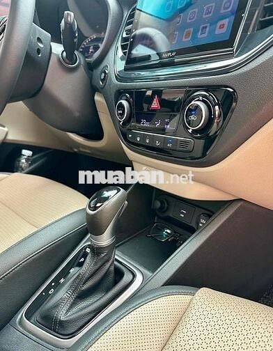 Huyndai Accent bản Full Cửa Nóc 2021 - 38000 km