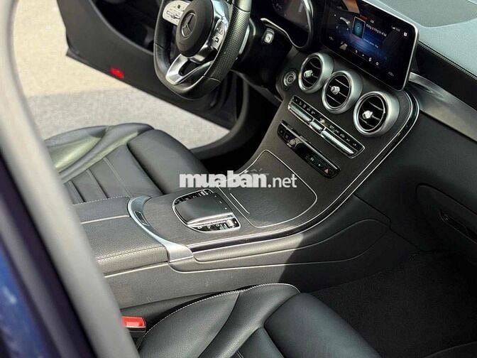 Mercedes Benz GLC 2021 300 4MATIC - 60000 km