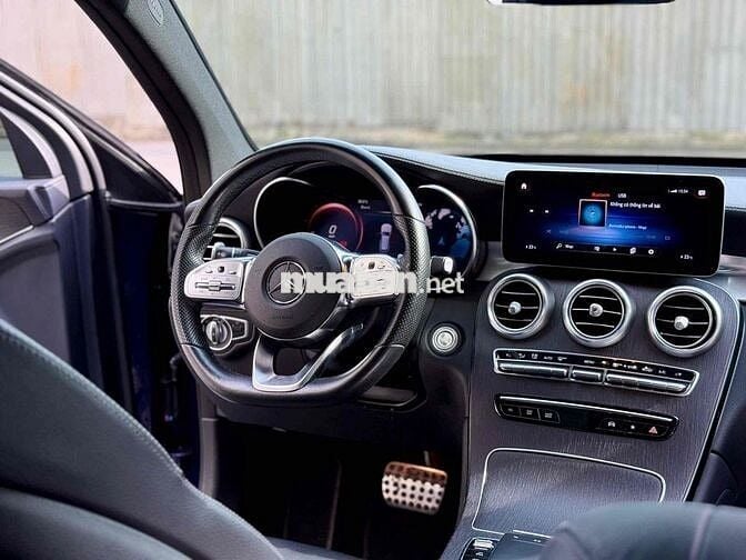 Mercedes Benz GLC 2021 300 4MATIC - 60000 km