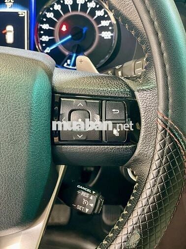 Toyota Fortuner 2018 2.7V 4x2 AT - 104999 km