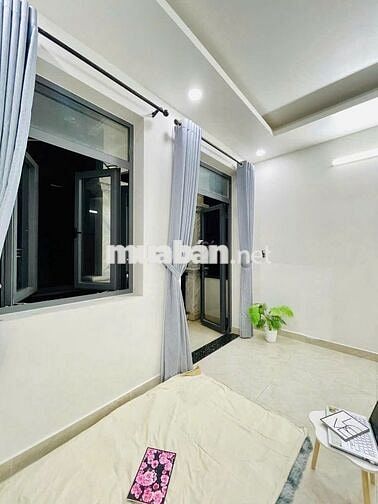 PHÒNG TRỌ CÓ BAN CÔNG ĐẦY ĐỦ NỘI THẤT Đ.TÔ NGỌC VÂN