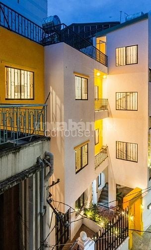 Nhà 112 Hoàng Diệu, Q4. DT 13x16m, 3 tầng giá 32 tỷ