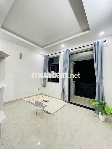 PHÒNG TRỌ CÓ BAN CÔNG ĐẦY ĐỦ NỘI THẤT Đ.TÔ NGỌC VÂN