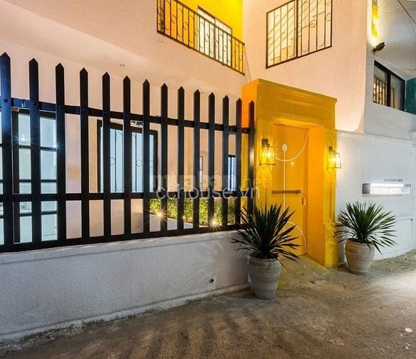 Nhà 112 Hoàng Diệu, Q4. DT 13x16m, 3 tầng giá 32 tỷ
