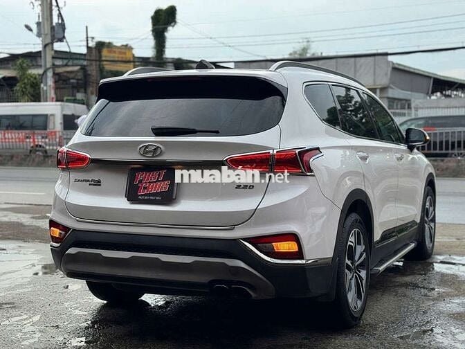 Hyundai Santafe 2019 Premium 2.2D dầu,màu trắng