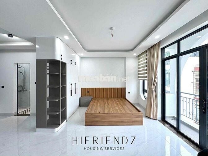 Phòng rộng hơn 40m2, bancol, vô bóc seal, thang máy, mặt tiền đường