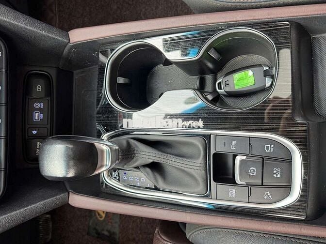 Hyundai Santafe 2019 Premium 2.2D dầu,màu trắng