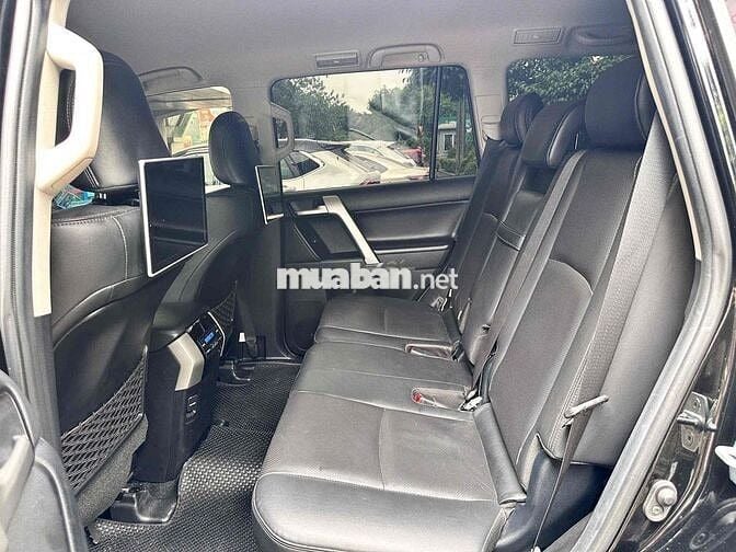 TOYOTA Hà Đông bán Prado 2020 6 vạn, lắp 400tr đồ