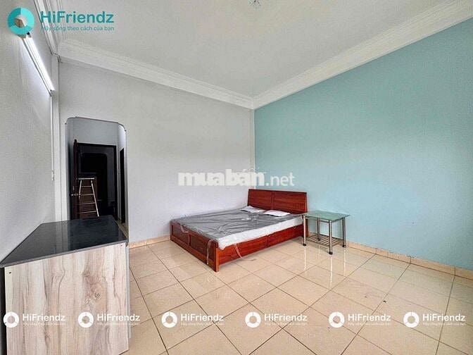 căn hộ ban công và cửa sổ trời sáng , Tạ quang bửu F5 sát Q5