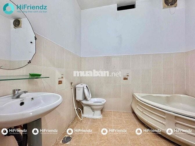 căn hộ ban công và cửa sổ trời sáng , Tạ quang bửu F5 sát Q5