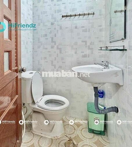 căn hộ ban công và cửa sổ trời sáng , Tạ quang bửu F5 sát Q5