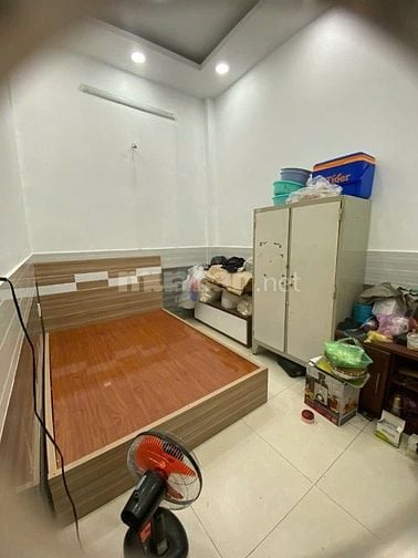 Nhà Ngay Tô Ký - 100m² - 3 tầng - 4,6 tỷ - Sổ hồng riêng - hẻm xe tải