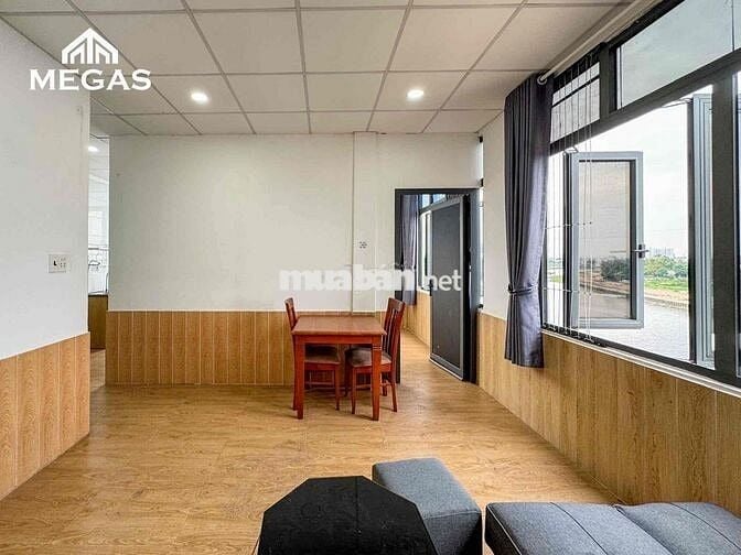 Trống Sẵn Studio Tách Bếp Full Nội Thất Cửa Sổ View Sông Vàm Thuật