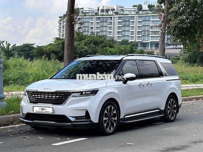 Kia Carnival 2024 2.2D Signature  - 26000 km