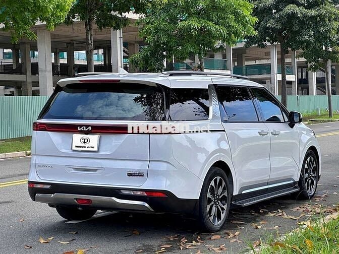 Kia Carnival 2024 2.2D Signature  - 26000 km