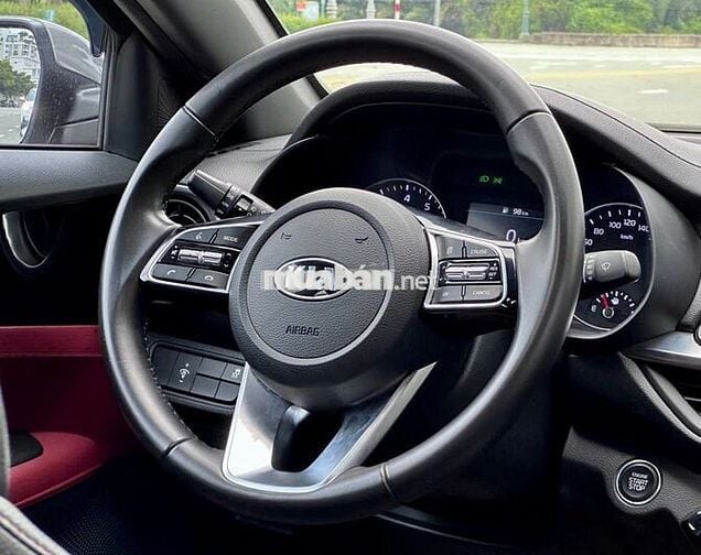 Kia Cerato 2021 2.0 AT Premium - 15000 km