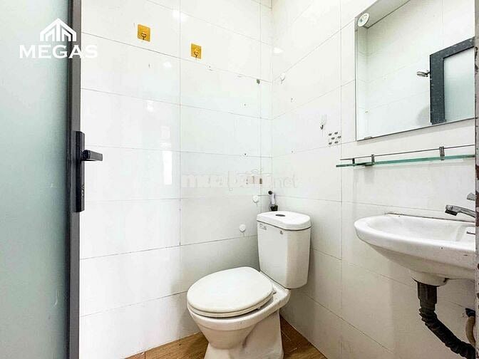 Trống Sẵn Studio Tách Bếp Full Nội Thất Cửa Sổ View Sông Vàm Thuật