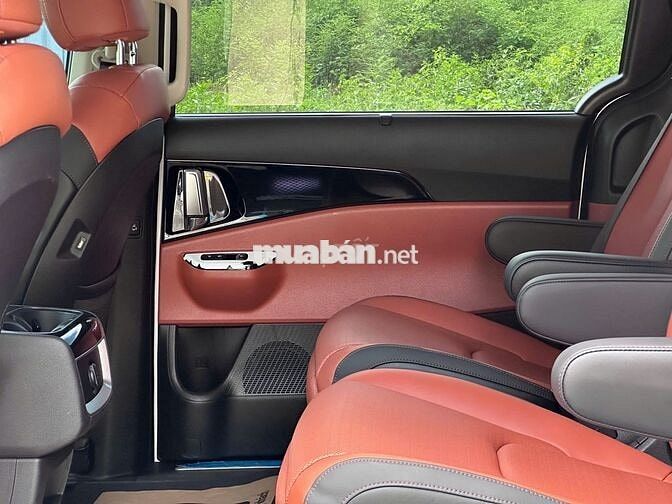 Kia Carnival 2024 2.2D Signature  - 26000 km