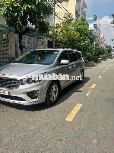 Kia Sedona 2019 Luxury D - 89000 km