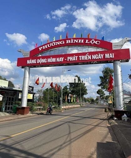 BÁN NHÀ THIẾT KẾ ĐẸP GIÁ RẺ NGAY SAU CHỢ BÌNH LỘC.
