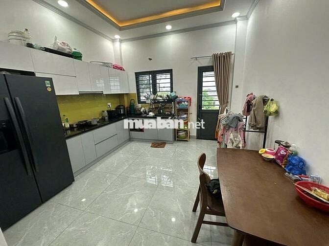 Bán Nhà 1 trệt 2 lầu 4pn 4wc, đang cho thuê 8tr/tháng - đường 13m