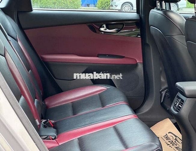 Kia Cerato 2021 2.0 AT Premium - 15000 km