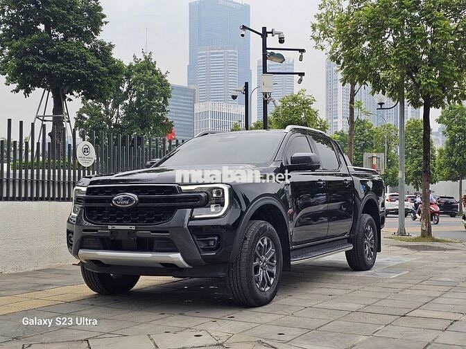 Ford Ranger 2025 Wildtrak 2.0L 4x4 AT - 27,000 km.