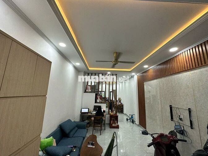 Bán Nhà 1 trệt 2 lầu 4pn 4wc, đang cho thuê 8tr/tháng - đường 13m