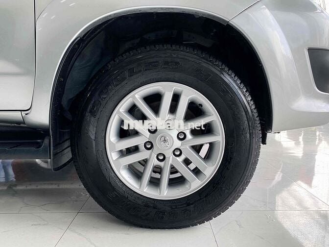 Toyota Fortuner 2013 2.7V 4x2 AT - 82000 km