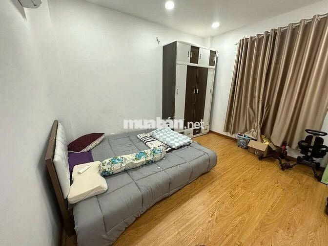 Bán Nhà 1 trệt 2 lầu 4pn 4wc, đang cho thuê 8tr/tháng - đường 13m