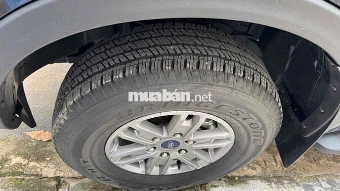 Ford Ranger 2024 XLS 2.0 4X2 AT - 21000 km
