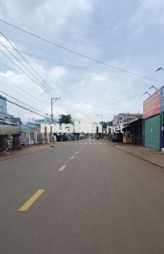 BÁN NHÀ THIẾT KẾ ĐẸP GIÁ RẺ NGAY SAU CHỢ BÌNH LỘC.