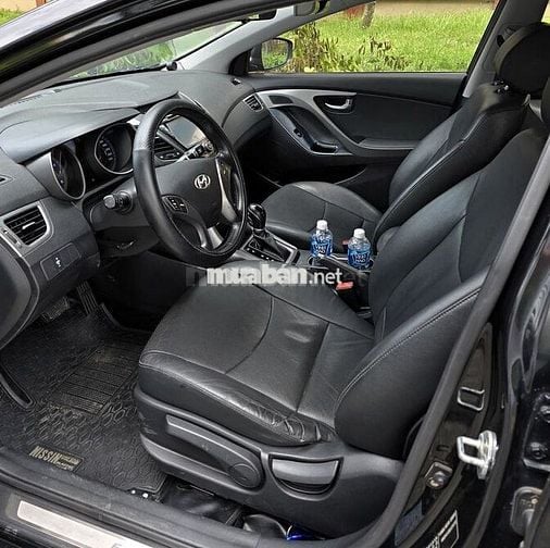 Elantra AT xe nhà ít đi, chạy êm ái, máy móc zin