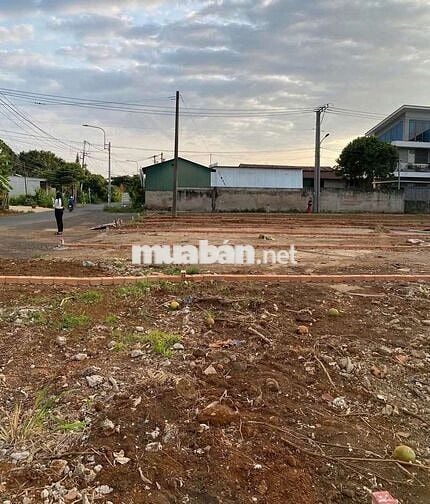 BÁN ĐẤT NGAY TRUNG TÂM THƯƠNG MẠI PHƯỜNG BÌNH LỘC