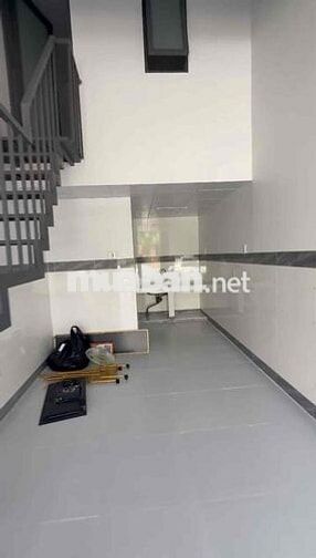 Nhà cho thuê mới xây 1pn  gác kín Khu Văn Hoá Tây Đô, Hưng Thạnh