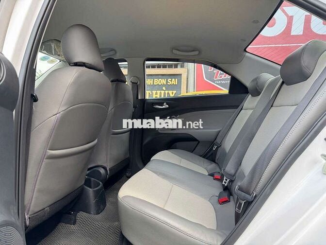 Kia Soluto 2021 Deluxe 1.4 AT, màu trắng,12.000 km