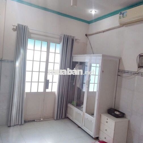 CÁCH MẶT TIỀN ĐƯỜNG HUỲNH TẤN PHÁT VÀO 70m . GẦN KCX TÂN THUẬN Q7