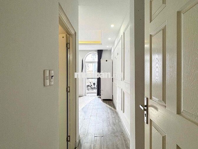 CHO THUÊ CĂN HỘ DẠNG STUDIO CÓ BANCOL LỚN FULL NỘI THẤT